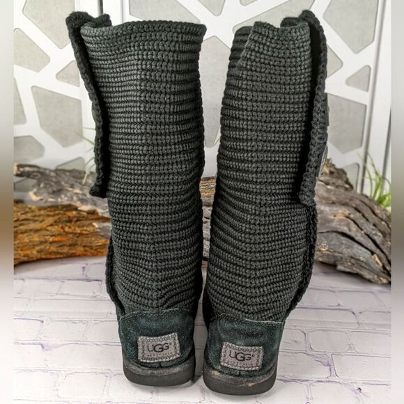 UGG Classic Cardy Boot - Picture 5 of 10